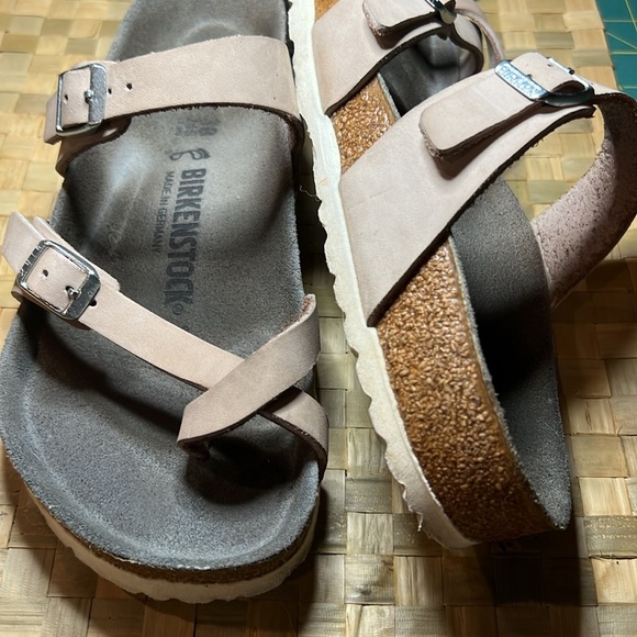 BIRKENSTOCK size 38 - Picture 4 of 8